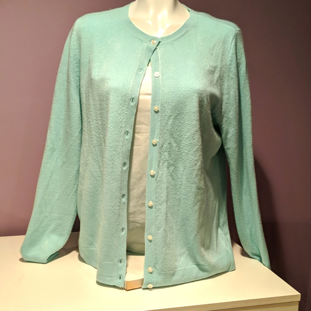 Aqua button Croft & Barrow front cardigan